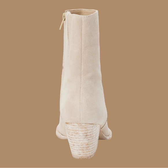 ❌️SOLD❌️Matisse Caty Boots Ecru Suede Block Heel Western Inside Zipper NIB - Picture 7 of 14